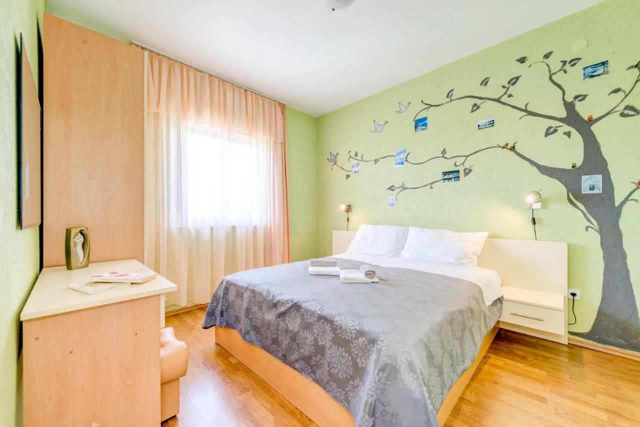 Apartments Petra Trogir Exterior photo