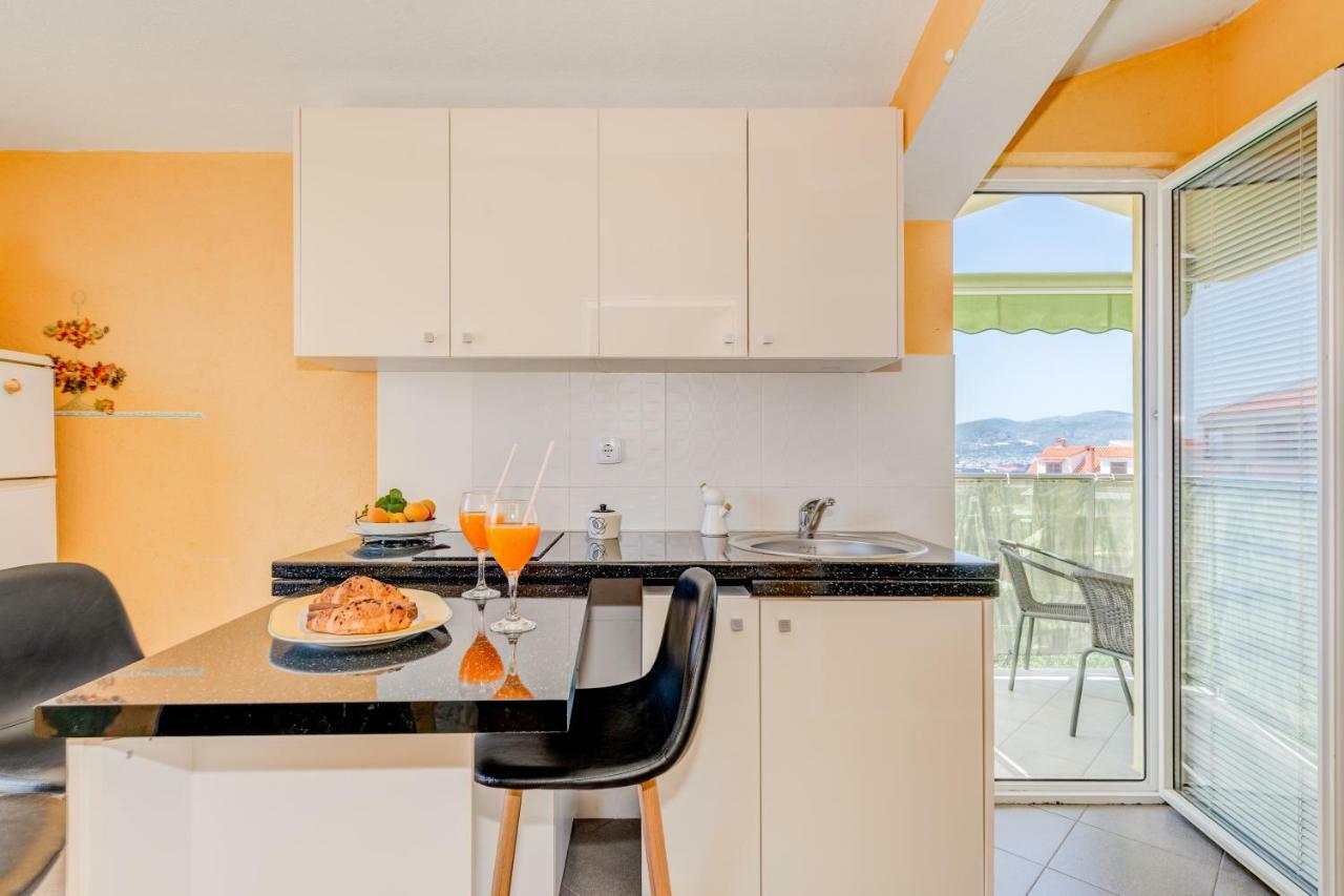 Apartments Petra Trogir Exterior photo